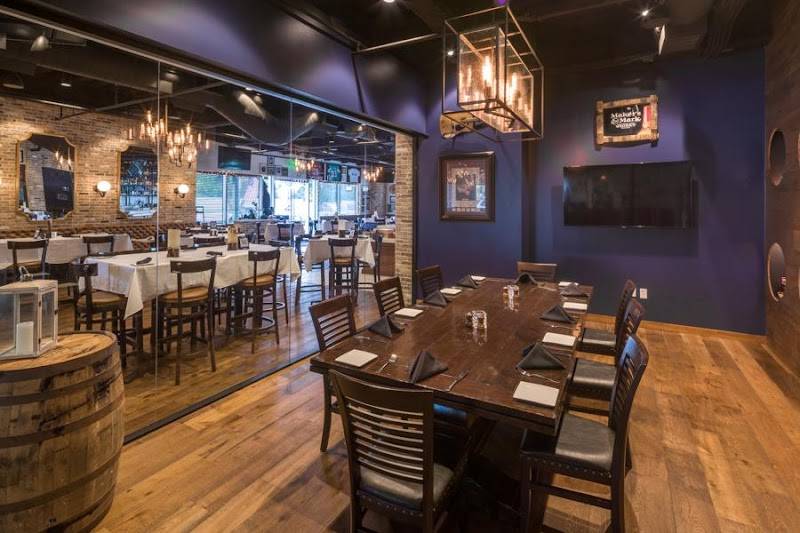 Federal American Grill restaurant in Houston - photo 3