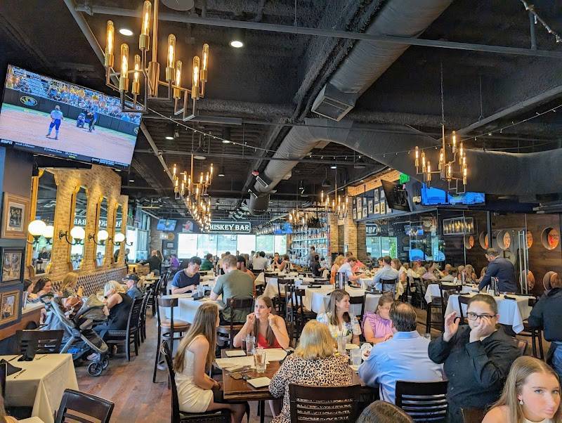 Federal American Grill restaurant in Houston - photo 4