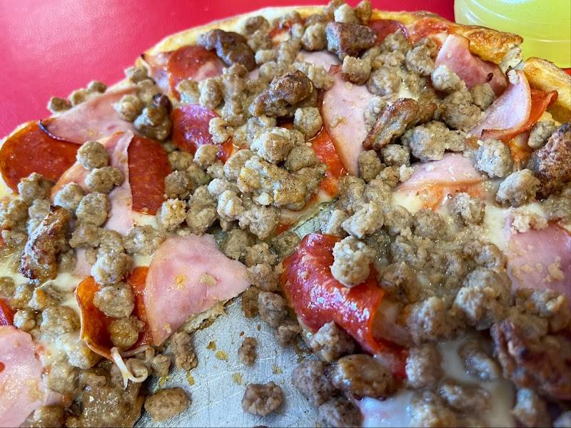 Fuzzy's Pizza - The Original Antoine restaurant in Houston - photo 2