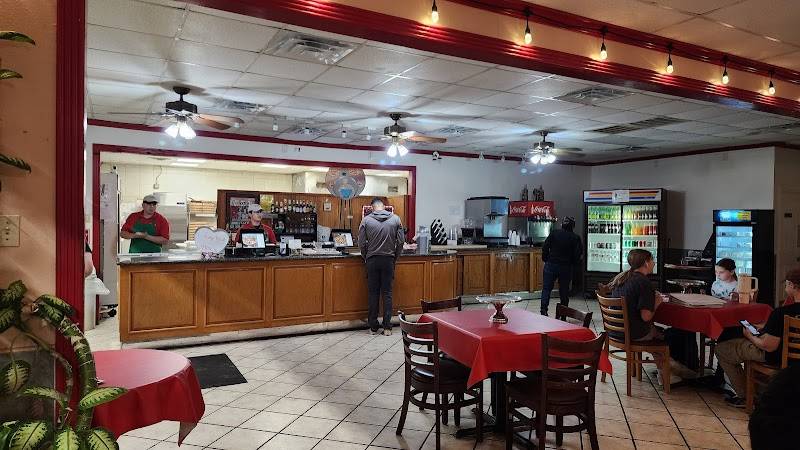 Fuzzy's Pizza - The Original Antoine restaurant in Houston - photo 3