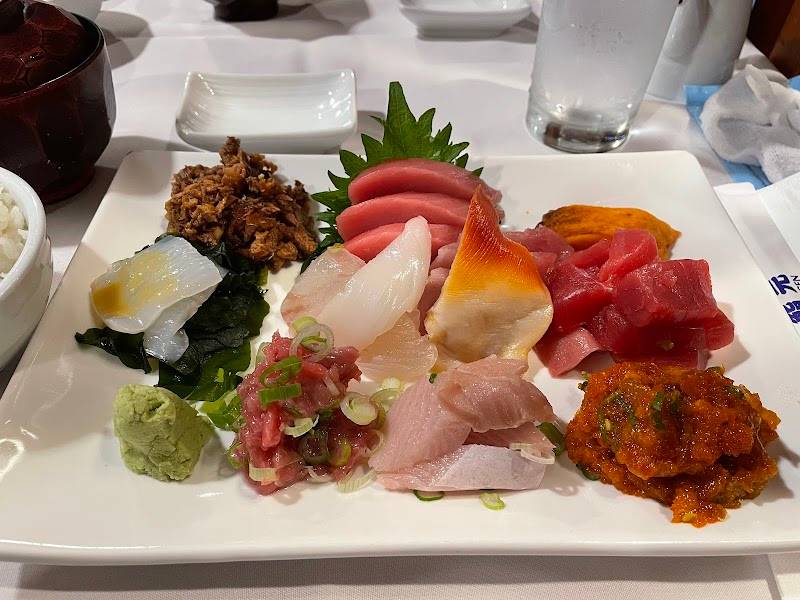 Sushi Gen restaurant in Los Angeles - photo 4