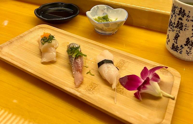 Sushi Go 55 restaurant in Los Angeles - photo 4