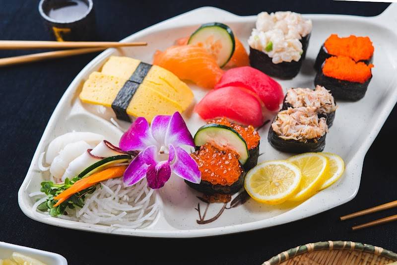 Sushi Gala restaurant in Los Angeles - photo 2