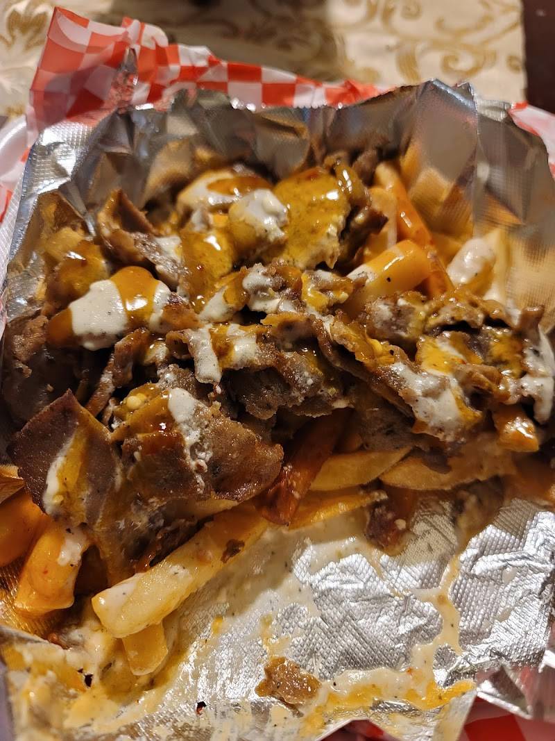 Deen's Cheesesteak & Pizza 100% Halal restaurant in Katy - photo 4
