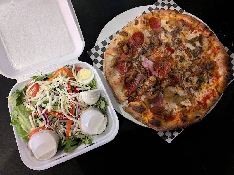 Luigi's Pizzeria - Midtown restaurant in Houston - photo 3
