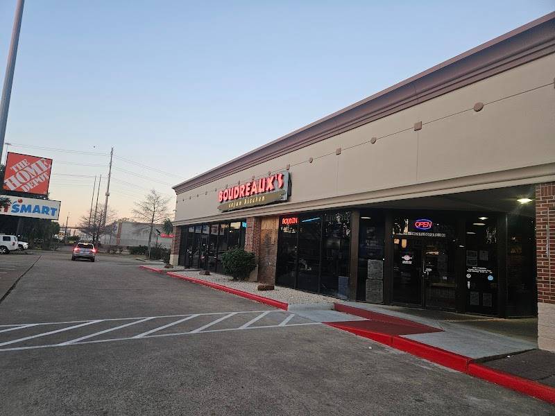 Boudreaux's Cajun Kitchen restaurant in Houston - photo 5
