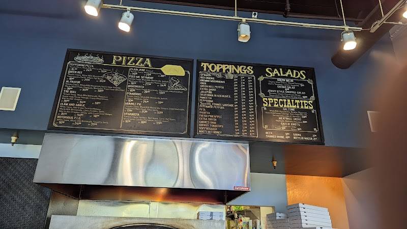 Verrazzano Pizza restaurant in Half Moon Bay - photo 4