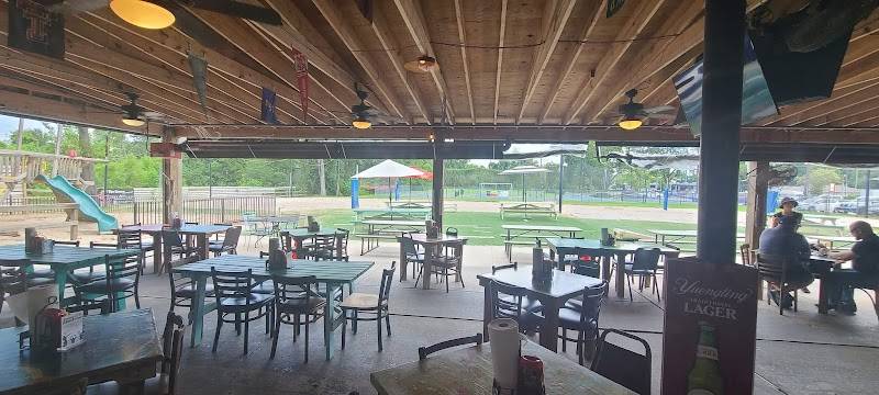 Swanny's Grill restaurant in Houston - photo 4