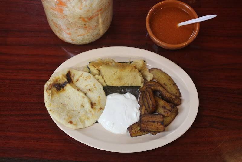 Las Tunas Restaurant restaurant in Houston - photo 2