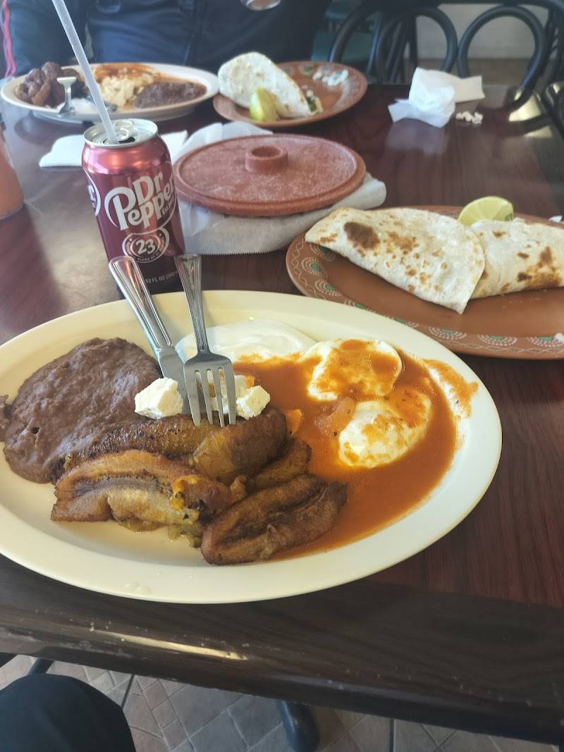Las Tunas Restaurant restaurant in Houston - photo 4