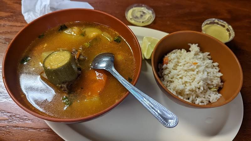 Las Tunas Restaurant restaurant in Houston - photo 5