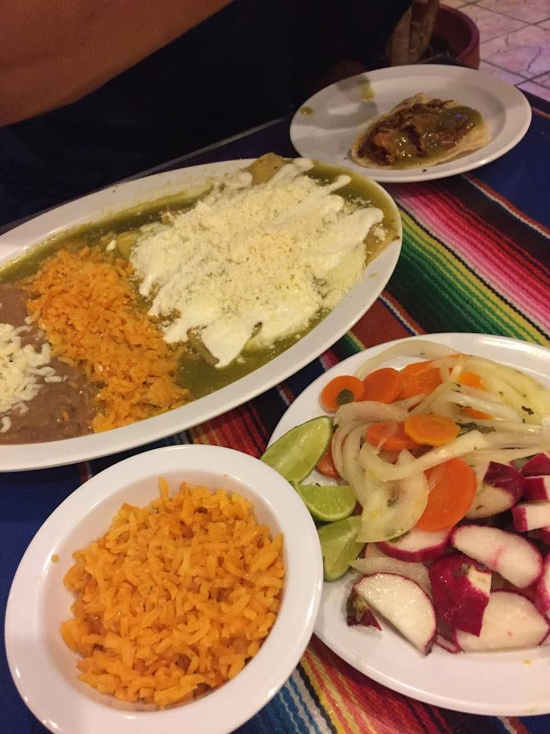 El Mariachi Loco Mexican Restaurant restaurant in Los Angeles - photo 2