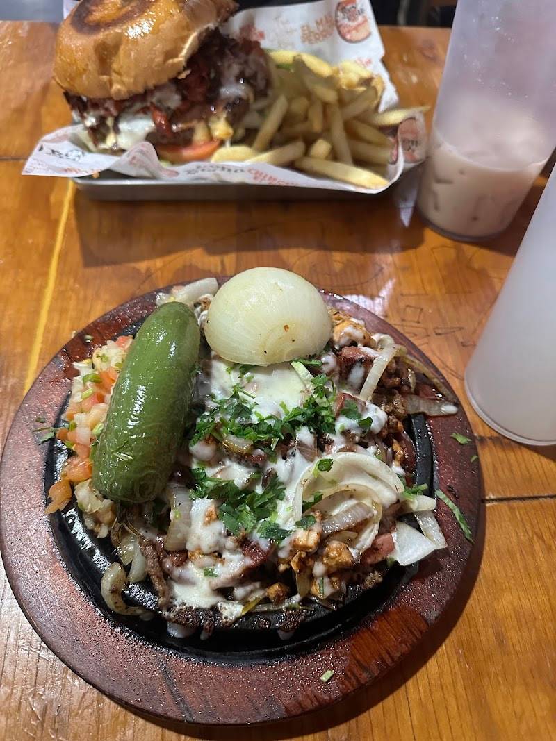 Rey del Pollo restaurant in Houston - photo 3