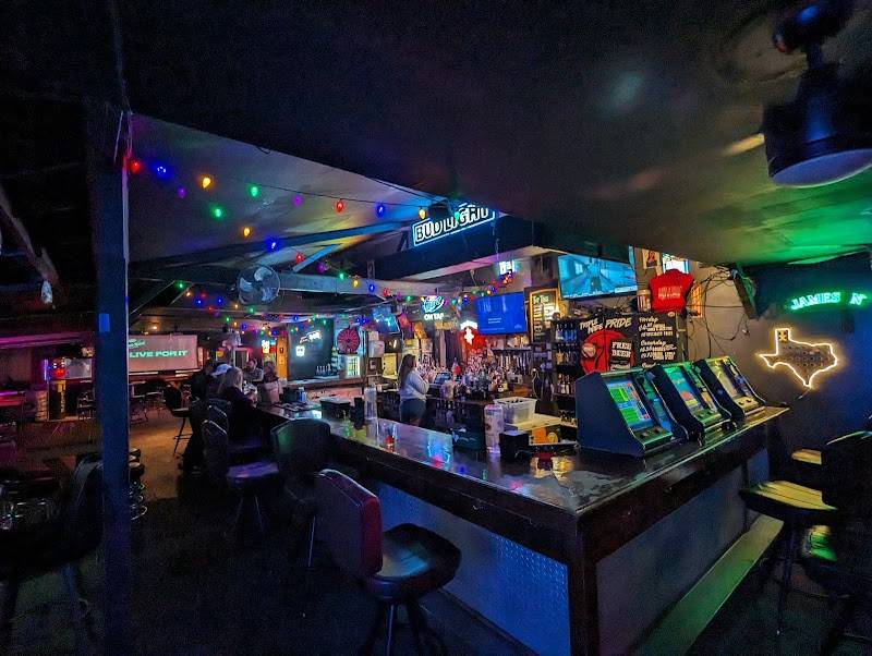 Exit 73 Bar & Grill restaurant in Spring - photo 5
