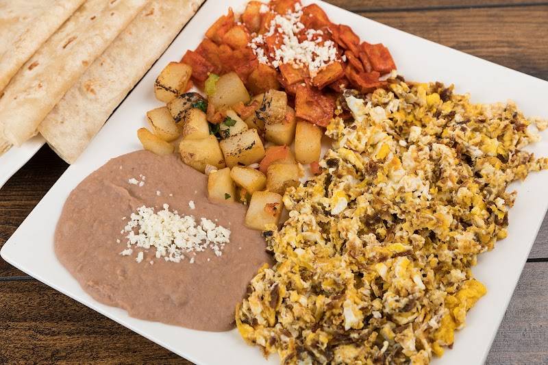 Tostada Regia I-10 restaurant in Houston - photo 2