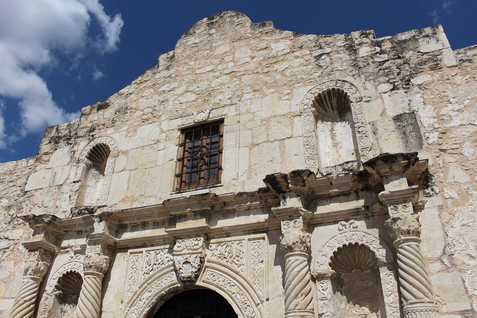 The Alamo facade in San Antonio