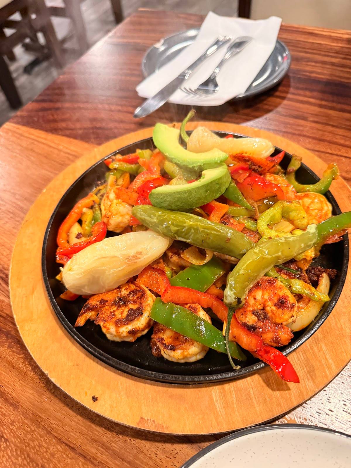 Mariscos Playa Hermosa restaurant in Phoenix - photo 3