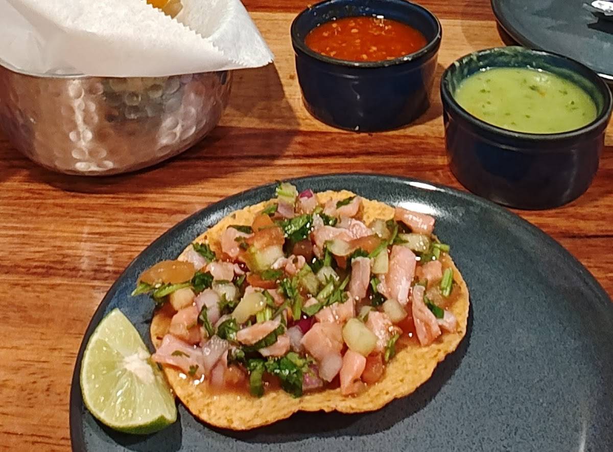 Mariscos Playa Hermosa restaurant in Phoenix - photo 6